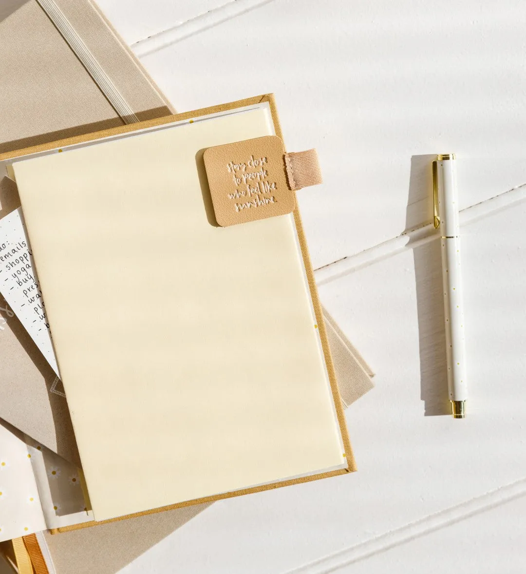 Emma Kate Co. Pen Loop | Mocha