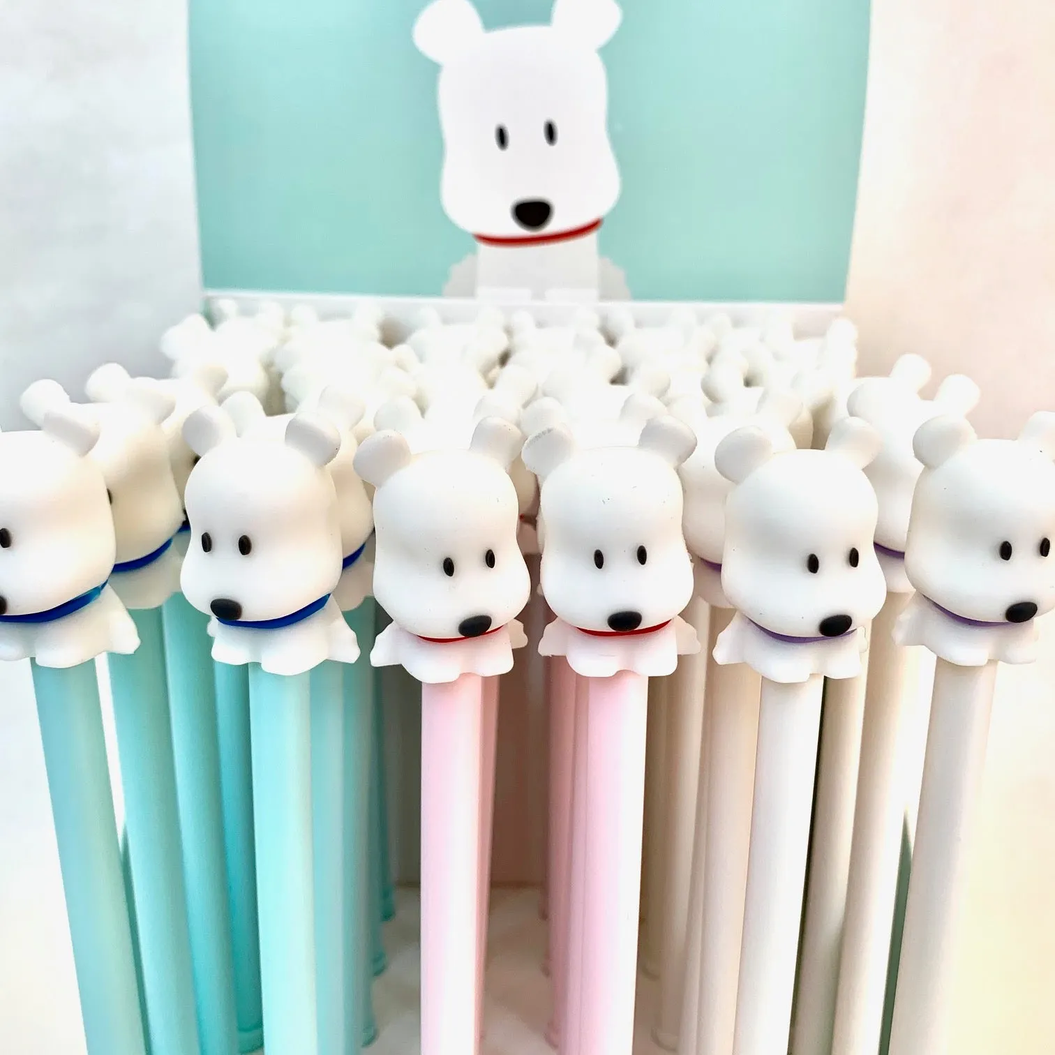 X 22332 WHITE DOG GEL PEN-DISCONTINUED